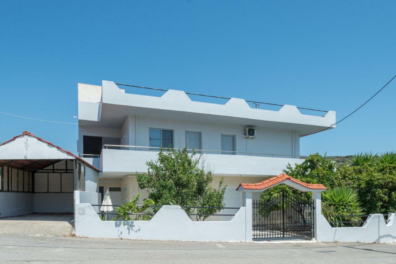Paulsia Apartments Psinthos ภายนอก รูปภาพ