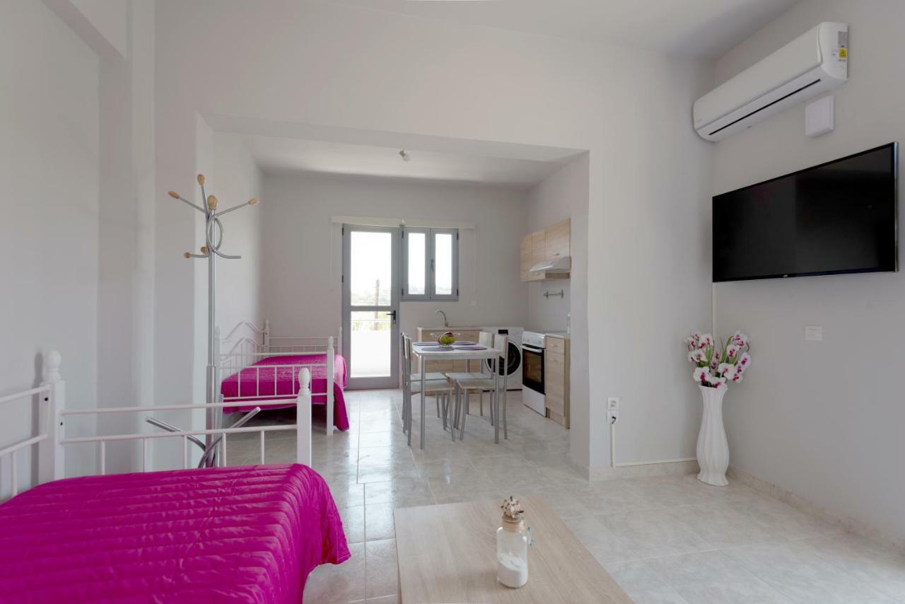 Paulsia Apartments Psinthos ภายนอก รูปภาพ