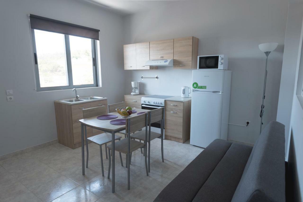 Paulsia Apartments Psinthos ภายนอก รูปภาพ