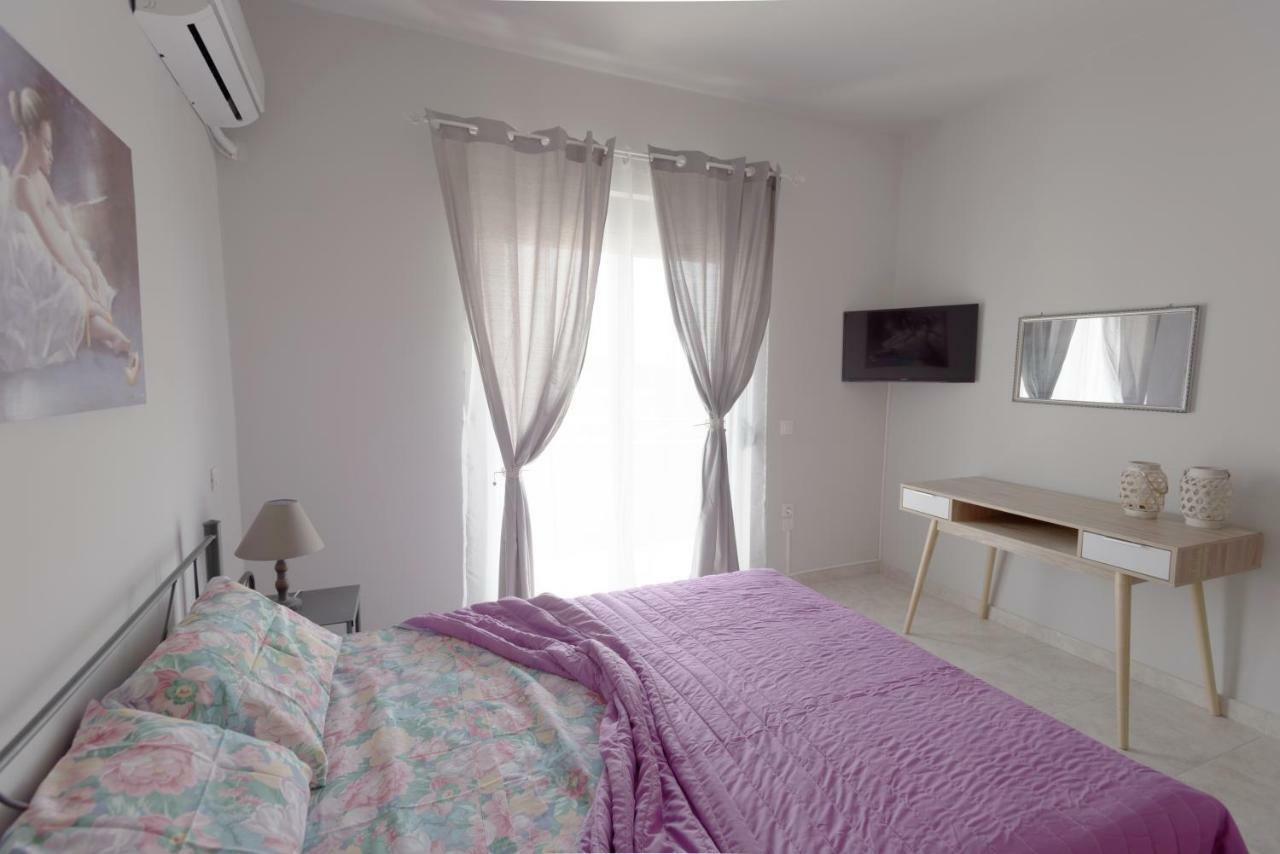 Paulsia Apartments Psinthos ภายนอก รูปภาพ